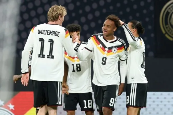 德國板凳深度穩定、結構完整