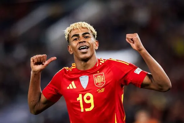 亞馬爾改寫許多西班牙最年輕紀錄